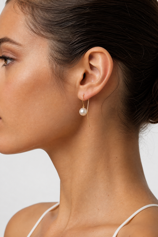Whisper Arc - 18K Gold Earrings with Akoya Pearl