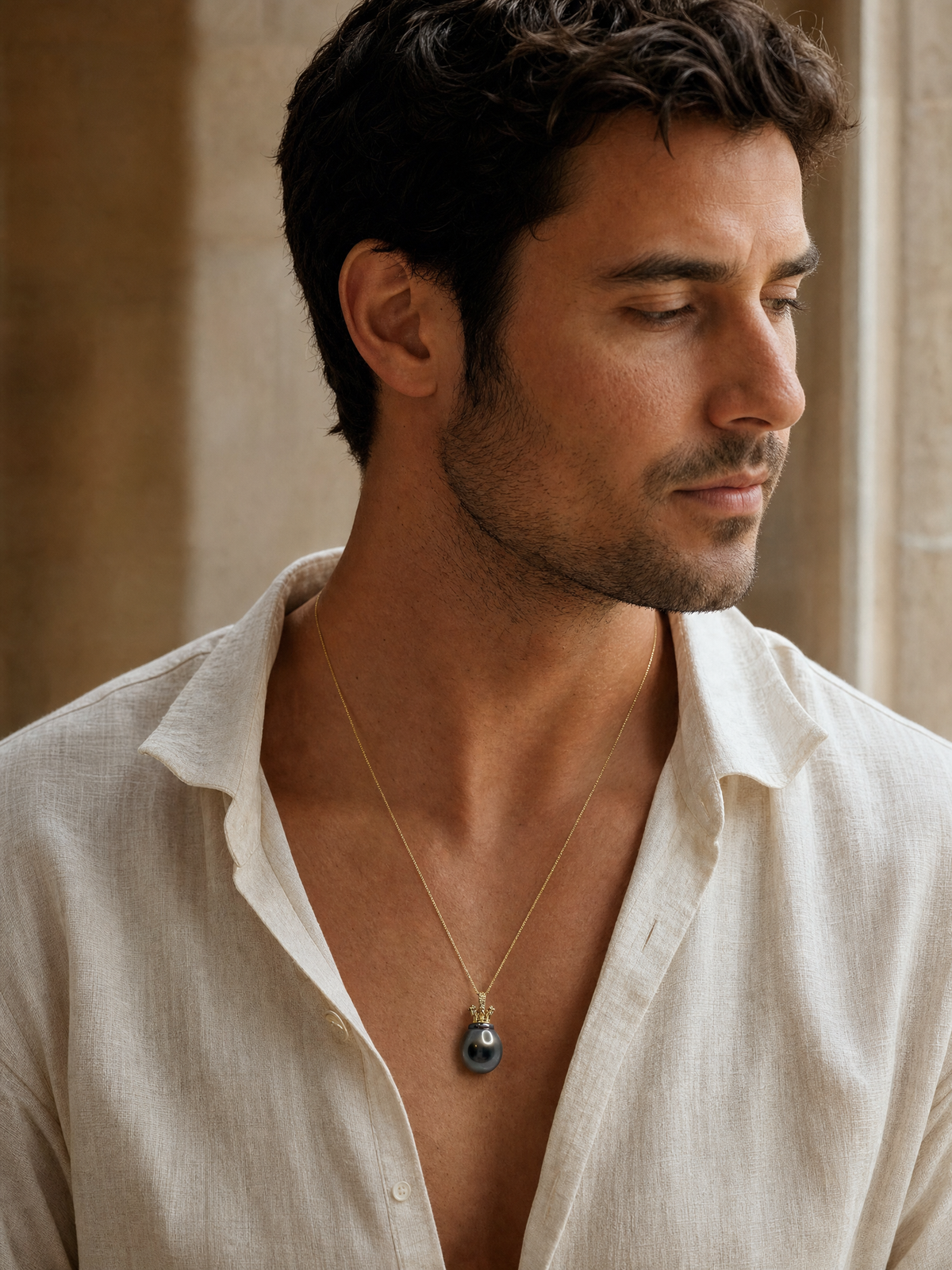 Crown - Tahitian Pearl Pendant with 18k Gold & Diamonds