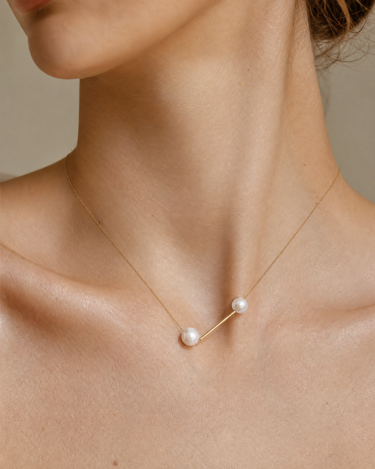 Akoya Duet - Pendant in 18K Gold (Dual White Akoya Pearls)